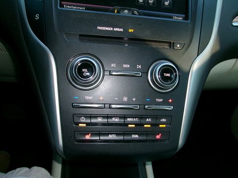 Used 2015 Lincoln MKC AWD w/ Equipment Group 101A Select image 25