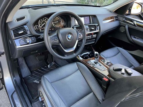 Used 2017 BMW X3 xDrive28i AWD/4WD image 3