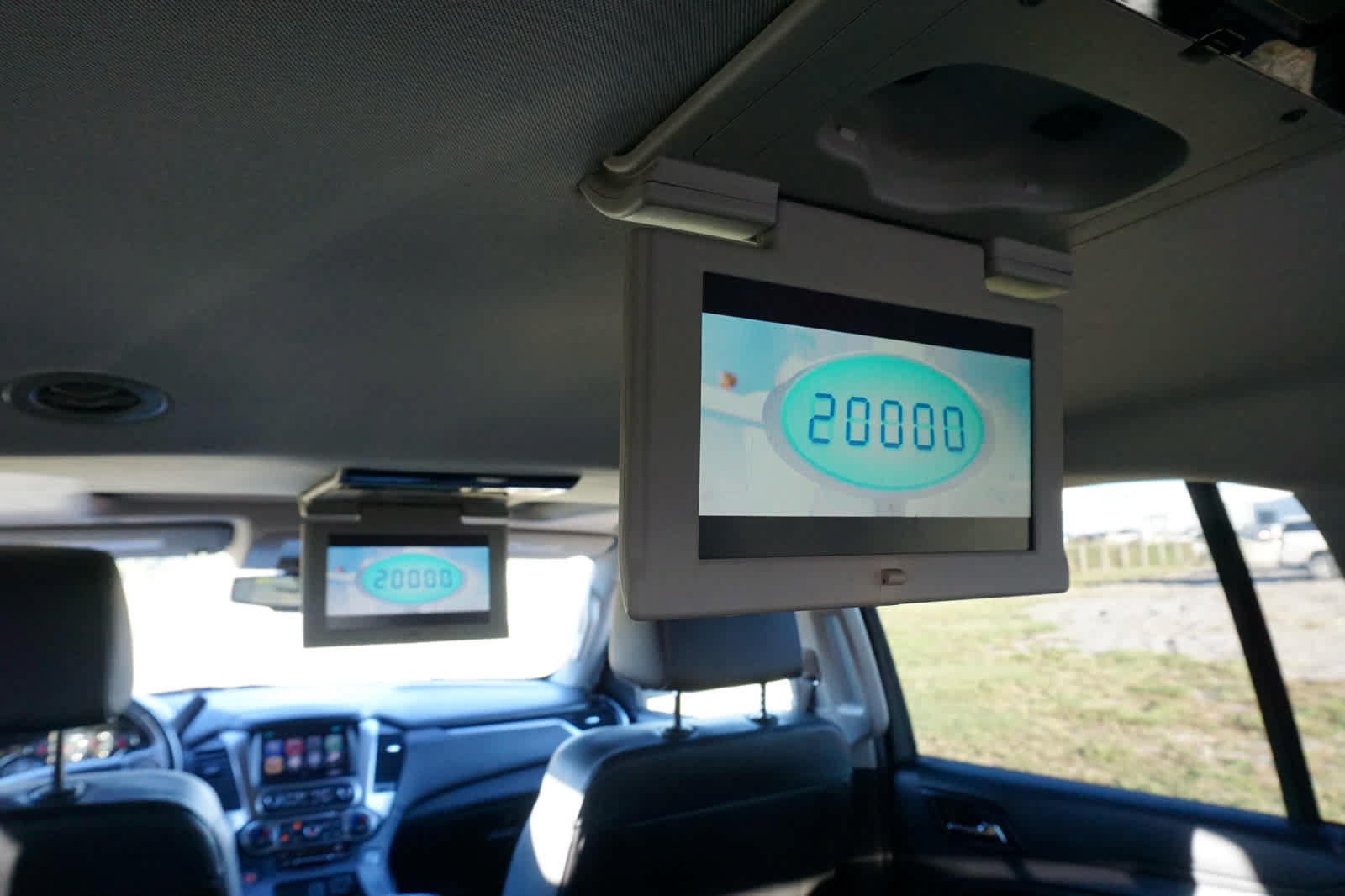Used 2020 Chevrolet Suburban LT AWD/4WD image 43