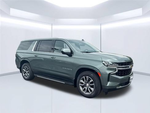 Used 2024 Chevrolet Suburban LS w/ Driver Alert Package AWD/4WD image 15