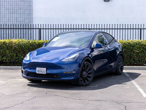 Used 2022 Tesla Model Y Performance image 13