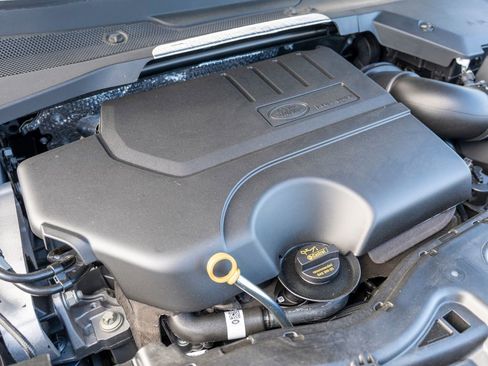 New 2025 Land Rover Discovery Sport S image 23