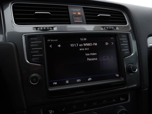 Used 2016 Volkswagen e-Golf SEL Premium w/ Driver Assistance Package FWD image 16