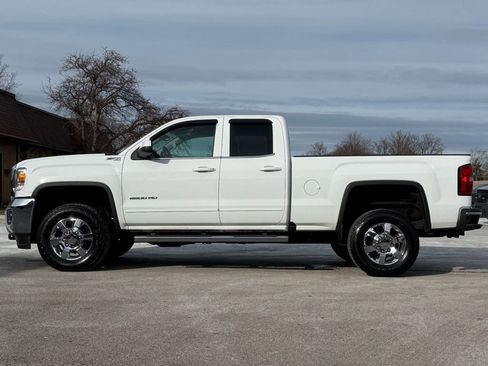 Used 2017 GMC Sierra 2500 SLE image 2