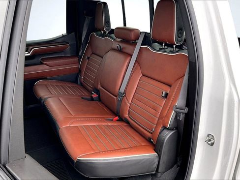 Used 2024 GMC Sierra 1500 Denali Ultimate image 27