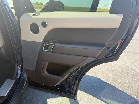 Used 2019 Land Rover Range Rover Sport HSE AWD/4WD image 36