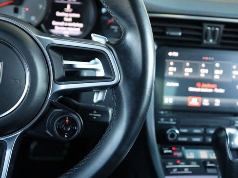 Used 2019 Porsche 911 Carrera 4S image 25