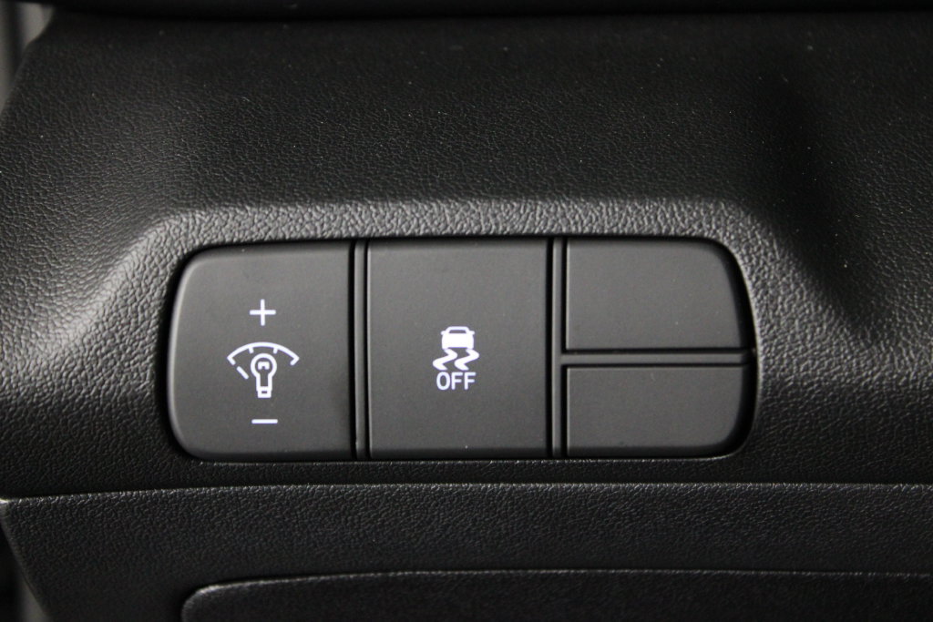 Certified 2026 Hyundai Elantra SEL Sport Premium FWD image 25