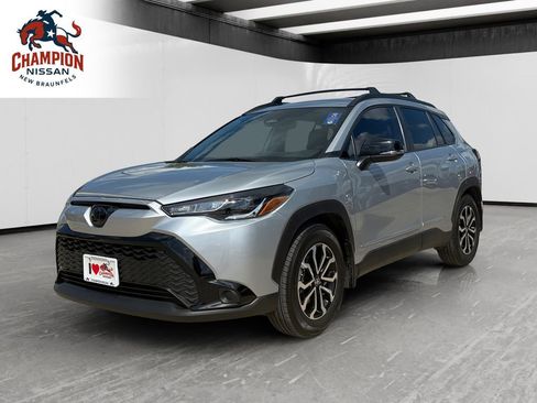 Used 2025 Toyota Corolla Cross AWD Hybrid image 1