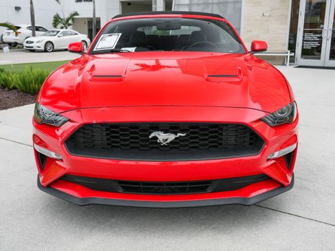 Used 2020 Ford Mustang Premium image 6