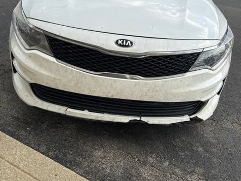 Used 2018 Kia Optima LX FWD image 3