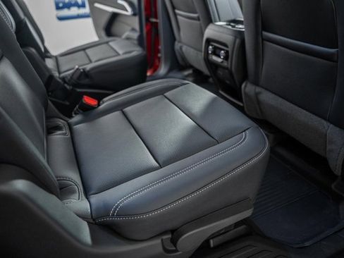 New 2026 Chevrolet Traverse LT image 32