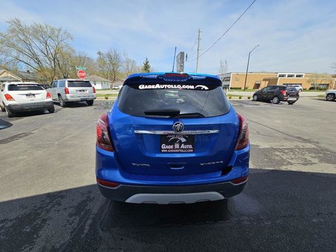 Used 2018 Buick Encore Sport Touring image 9