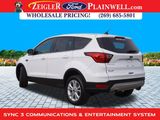 Used 2019 Ford Escape SE image 3