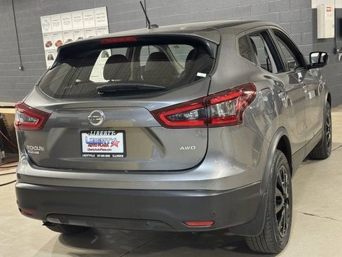 Used 2022 Nissan Rogue Sport S image 18