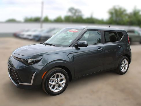 Certified 2025 Kia Soul LX FWD image 14