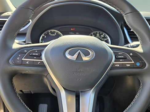 Certified 2025 INFINITI QX50 Luxe image 27