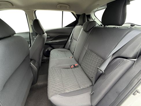 Used 2022 Nissan Kicks SV FWD image 16