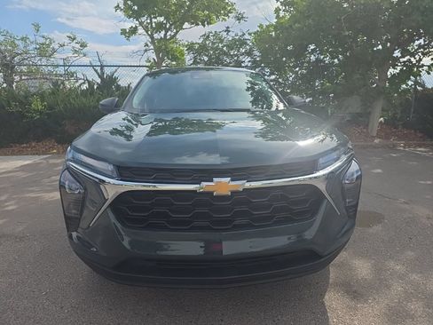Used 2025 Chevrolet Trax LS w/ Driver Confidence Package FWD image 8