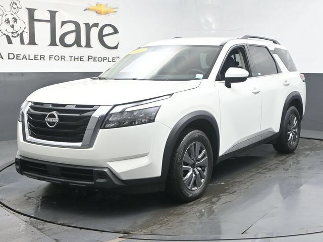 Used 2025 Nissan Pathfinder SV FWD image 39