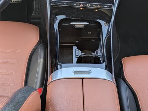 Used 2024 Mercedes-Benz C 300 4MATIC Sedan image 17