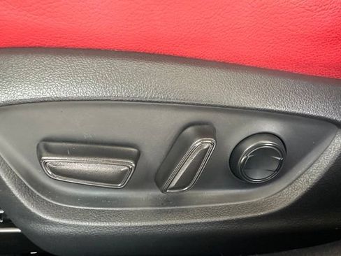Used 2022 Toyota Camry XSE FWD image 29