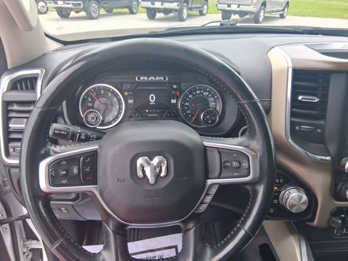 Used 2022 RAM 1500 Laramie AWD/4WD image 18