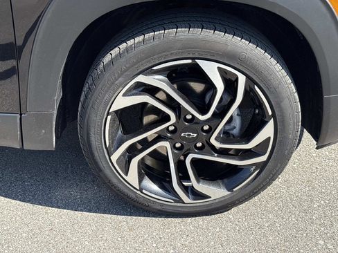 Certified 2025 Chevrolet TrailBlazer RS w/ Convenience Package image 10