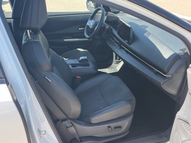 Used 2023 Nissan Ariya FWD image 8
