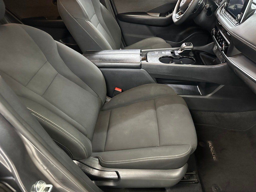 Used 2023 Nissan Rogue S FWD image 28