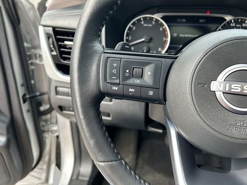 Used 2022 Nissan Rogue SL w/ SL Premium Package image 26