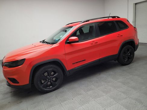 Used 2021 Jeep Cherokee Latitude Plus FWD image 2