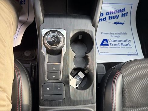 Used 2025 Ford Escape ST-Line image 21