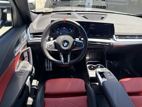 Used 2025 BMW X1 M35i AWD/4WD image 8