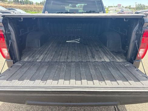 Used 2023 GMC Sierra 1500 SLE AWD/4WD image 9