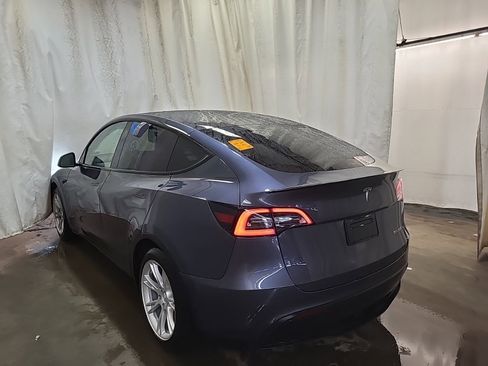 Used 2020 Tesla Model Y Long Range AWD/4WD image 5