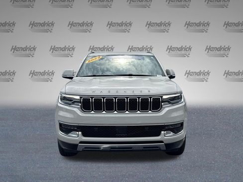 Used 2022 Jeep Wagoneer Series III AWD/4WD image 3