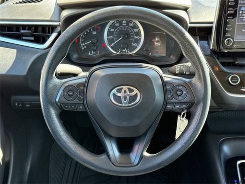 Used 2021 Toyota Corolla LE image 14