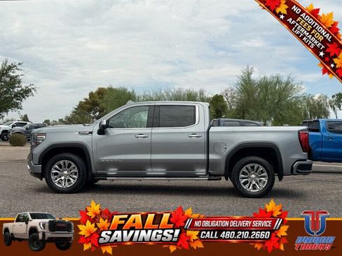 Used 2025 GMC Sierra 1500 Denali w/ Technology Package AWD/4WD image 10