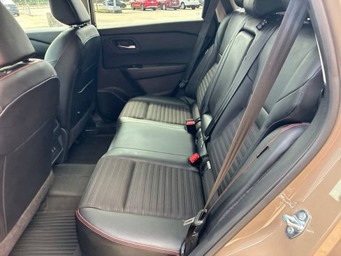 Used 2025 Nissan Rogue SV w/ Rock Creek Premium Package AWD/4WD image 15
