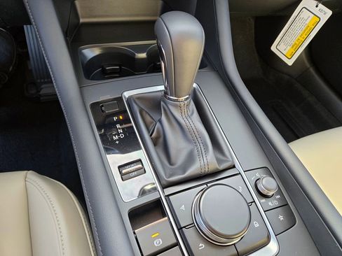 New 2026 MAZDA MAZDA3 2.5 S Preferred image 29