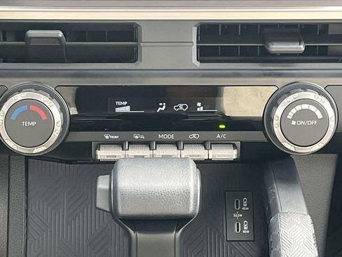 Used 2025 Toyota 4Runner SR5 RWD image 17