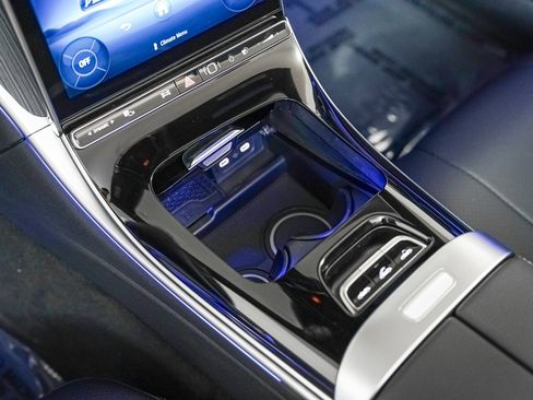 New 2026 Mercedes-Benz CLE 300 4MATIC Cabriolet image 19