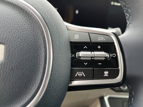 New 2026 Kia Carnival EX image 19