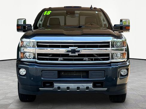 Used 2018 Chevrolet Silverado 2500 High Country AWD/4WD image 2