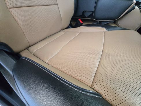 Used 2024 Ford F350 Lariat w/ Sport Appearance Package AWD/4WD image 30