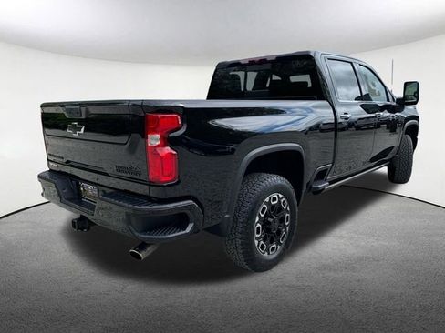 Used 2023 Chevrolet Silverado 2500 High Country w/ LPO, Dark Essentials Package AWD/4WD image 13