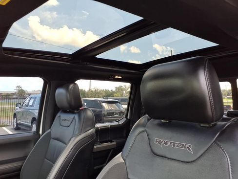 Used 2019 Ford F150 Raptor w/ Equipment Group 802A Luxury AWD/4WD image 26