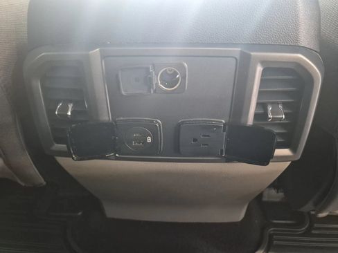 Used 2020 Ford F350 XLT w/ XLT Premium Package AWD/4WD image 20