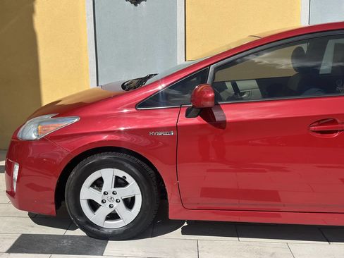 Used 2011 Toyota Prius Three image 10